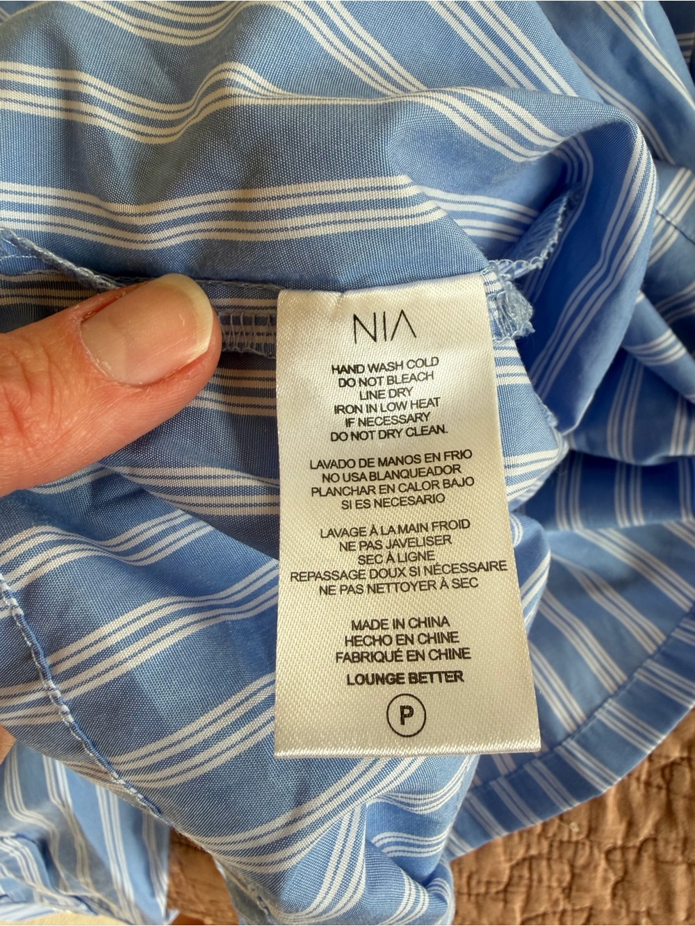 NIA South Moon Under Striped Cropped Button Down Shirt Blue White L NWT - Picture 5 of 6